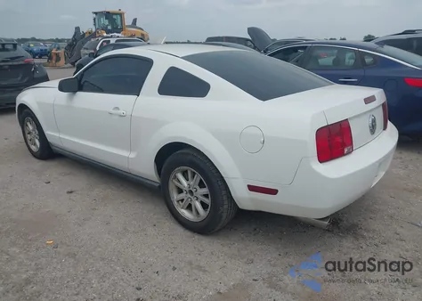 2008 Ford Mustang V6 Deluxe/V6 Premium из США, поврежденный, VIN 1ZVHT80N785191416